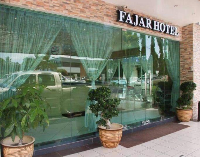 Fajar Hotel Lahad Datu Zewnętrze zdjęcie